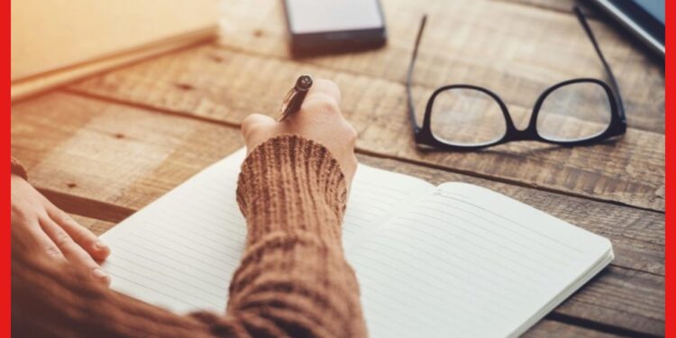 Benefits of Writing Diary: মানসিক চাপ কমাবে ডায়েরি লেখার অভ্যাস, শুরু করুন আজ থেকেই