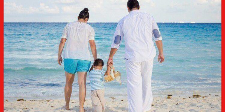 Vacation Tips for Mother: সপরিবারে বেড়াতে যাওয়ার প্ল্যান ? যে দশটি জিনিস অবশ্যই রাখতে হবে সঙ্গে
