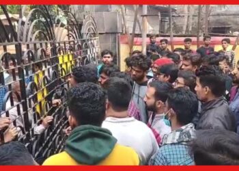 Student Death: ডাক্তারি পড়ুয়ার অস্বাভাবিক মৃত্যু হস্টেলে, ছাত্র বিক্ষোভে উত্তাল পরিস্থিতি