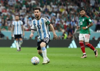 FIFA World Cup 2022: মেসির রাঙানো মঞ্চে মেক্সিকোকে হারাল আর্জেন্টিনা