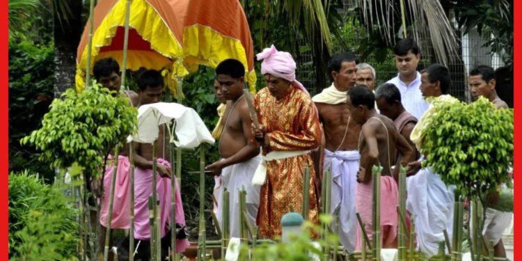 Ker Puja: কের পুজোর গণ্ডিতে নেই জন্ম-মৃত্যু, বহু প্রাচীন ত্রিপুরার এই পরম্পরা