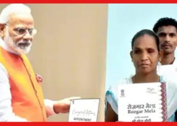 Narendra Modi: ৭১ হাজার জনকে নিয়োগপত্র! ভোটের আগে উপহার মোদীর