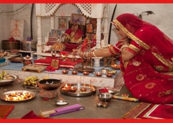 Puja Rituals : শুধু ভক্তিভরে প্রার্থনা করাই যথেষ্ট নয়, ভগবানকে তুষ্ট করতে মেনে চলুন এই নিয়ম