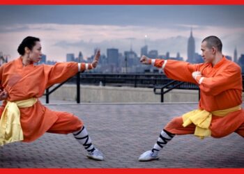 Shaolin Kung Fu: পাখির মতো উড়ছে মানুষ, বসে আছে ফুটন্ত জলে! কোথায় শেখানো হয় এই  টেকনিক?