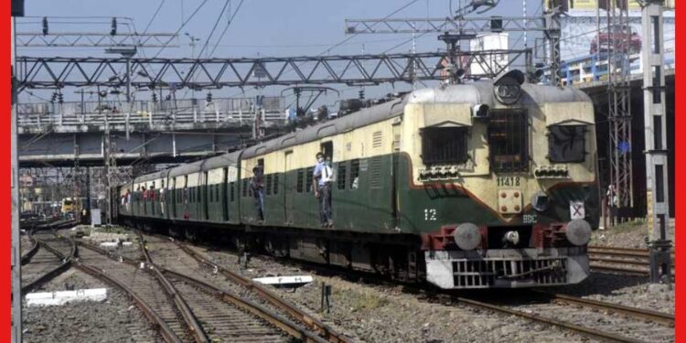 Train Cancel: আগামী ১০ দিন চরম ভোগান্তি ! বাতিল হাওড়া-বর্ধমান শাখার একাধিক লোকাল