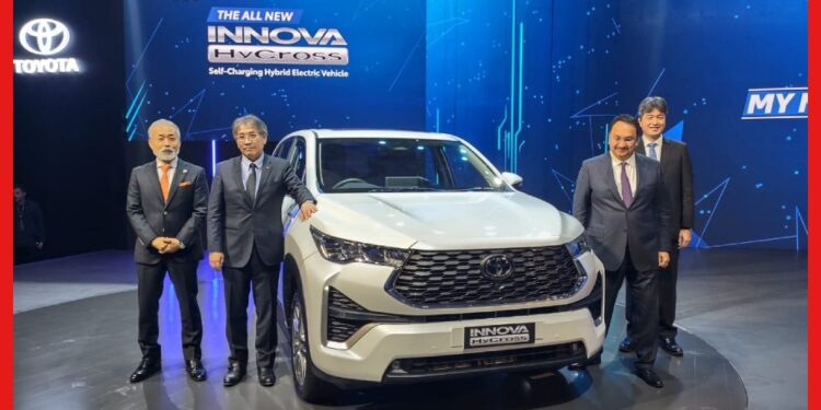 ভারতে পা রাখলো Toyota Innova HyCross! দুর্দান্ত স্পেসিফিকেশন ও সেফটি ফিচার