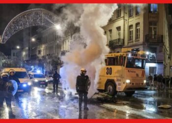 Riots in Belgium: ফুটবল বিশ্বকাপে বেলজিয়াম হারতেই শুরু দাঙ্গা! পরিস্থিতি নিয়ন্ত্রণে আকাশে উড়ল হেলিকপ্টার