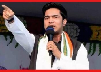 Abhishek Banerjee: ‘৪৮ ঘণ্টার মধ্যে প্রধান- উপপ্রধানের ইস্তফা চাই’, কাঁথির সভামঞ্চে অভিষেক