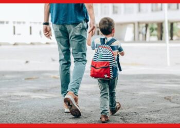Parenting Tips: পাঁচ বছর হতে না হতেই বাচ্চাদের পিঠে চাপছে স্কুলের ব্যাগ, আদৌ কি এই সিদ্ধান্ত ঠিক ?