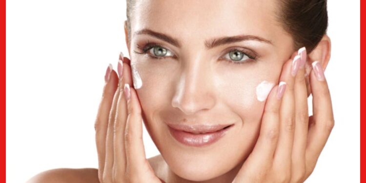 Face care: শীতে মুখের উজ্জ্বলতা কমে যাচ্ছে? ঘরোয়া এই টোটকায় ম্যাজিকের মতো ফল পান