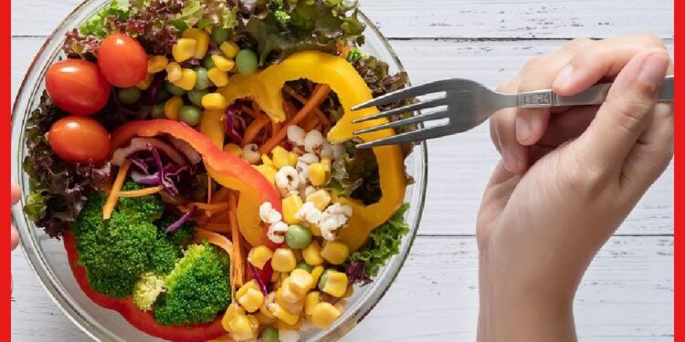 Weight Loss Plan: ওজন ঝরানোর পর্বে ডালিয়া-ওটস ছাড়াও ভরসা কী হতে পারে ? জেনে নিন তালিকা