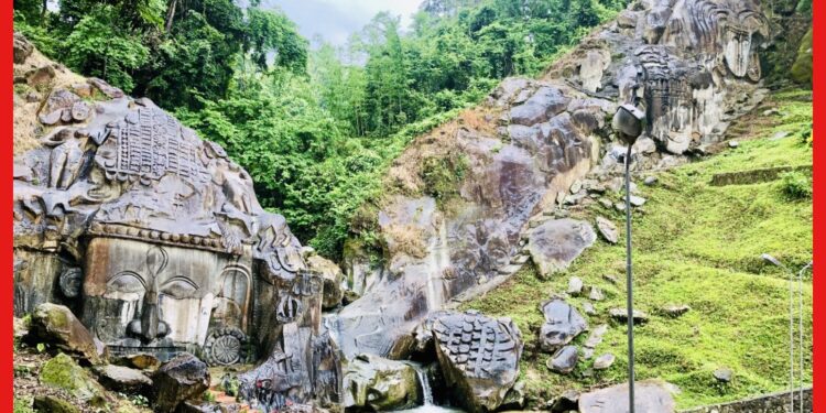 Tripura’s Unakoti: পাহাড়ের গায়ে অস্তিত্ব কয়েক লক্ষ প্রতিমার! হেরিটেজ তকমা পাওয়ার দৌড়ে ঊনকোটি