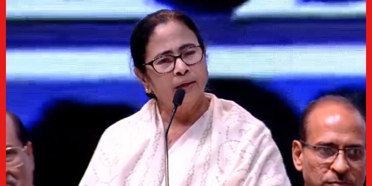 Mamata Banerjee: ‘বাংলা একদিন বলিউড দখল করবে’, কলকাতা ফিল্ম ফেস্টিভ্যালের মঞ্চে মন্তব্য মমতার