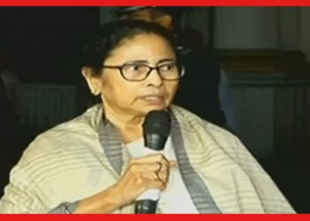 Mamata Banerjee: ফের কোভিডের চোখ রাঙানি! নজরদারিতে তৈরি কমিটি, বার্তা মুখ্যমন্ত্রীর