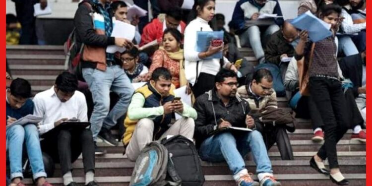 India’s Unemployment Rate: নভেম্বরে ভারতে বেকারত্বের হার চরমে, উদ্বিগ্ন শহর