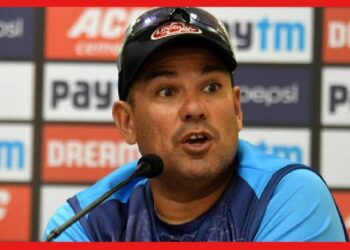 Bangladesh Cricket: ভারতের কাছে টেস্ট সিরিজে হার, বাংলাদেশের প্রধান কোচের পদ থেকে সরে দাঁড়ালেন রাসেল ডমিঙ্গো