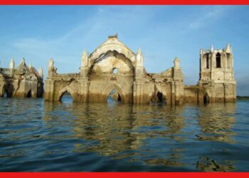 India’s Floating Church: ২১২ বছরের পুরনো ভাসমান গির্জা, দেখতে হলে বড়দিনের ছুটিতে পাড়ি দিন দক্ষিণ ভারত
