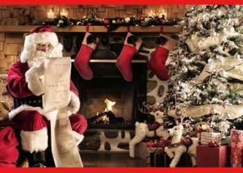 Christmas Eve : ক্রিসমাস ইভে চুপি চুপি শহরে আসেন সান্তা! মোজার মাঝেই উপহার, কেন এমন রীতি ?