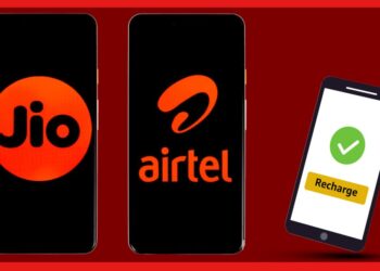 Telecom Tariff Hike: মহার্ঘ্য হবে মোবাইল খরচ! নতুন বছরে রিচার্জের দাম বাড়াতে পারে Jio, Airtel
