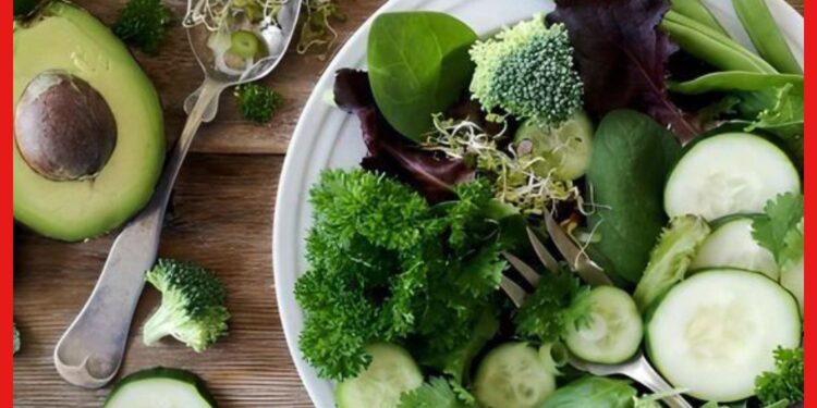 Healthy Food : মাথাচাড়া দিয়ে উঠেছে নয়া সংক্রমণ, সুস্থ থাকতে পাতে রাখবেন কোন কোন খাবার ?