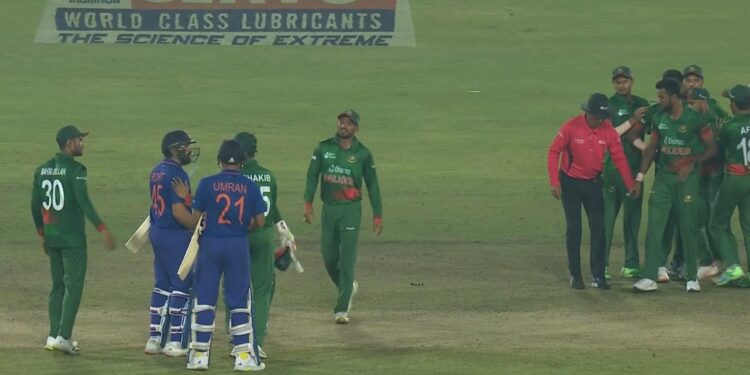 Ind vs Ban : দ্বিতীয় ম্যাচে ভারতকে পাঁচ উইকেটে হারিয়ে ওয়ানডে সিরিজ জয় বাংলাদেশের