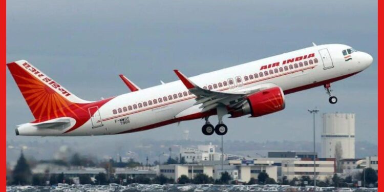 Air India Flight: যাত্রীর গায়ে মূত্র ত্যাগের কাণ্ডে ফাঁপরে এয়ার ইন্ডিয়া, কারণ দর্শানোর নোটিশ দিল ডিজিসিএ