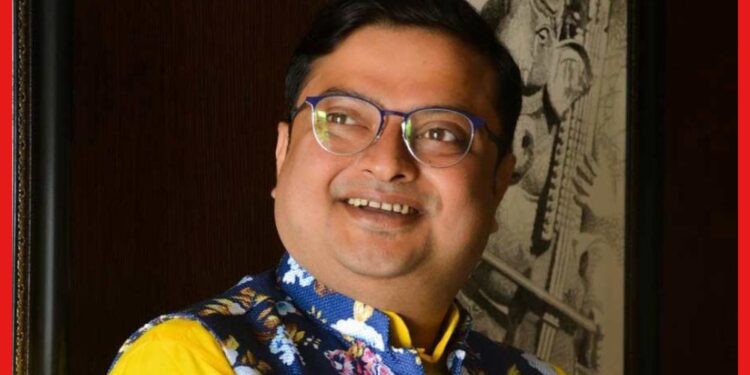 Biswanath Basu: ঘরে ঘরে বিশ্বনাথ! সঞ্চালনার দায়িত্বে ফিরে কেমন লাগছে অভিনেতার?
