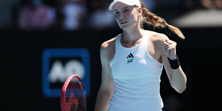 Australian Open 2023: রাইবাকিনার কাছে স্ট্রেট সেটে হেরে বিদায় নিলেন বিশ্বের ১ নম্বর ইগা সোয়াইতেক