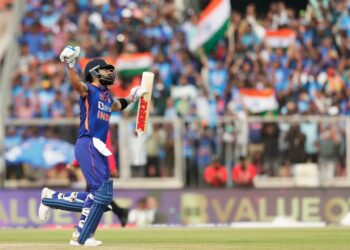 IND vs SL: ৪৬তম ওডিআই সেঞ্চুরি! শচীন টেন্ডুলকারের সর্বকালের রেকর্ড ভাঙলেন বিরাট কোহলি