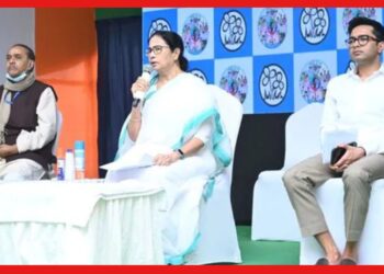Mamata Banerjee: ‘বিরোধী দলে থাকাকালীন কনস্ট্রাক্টিভ কাজ করেছি’, নজরুল মঞ্চে দাবি মুখ্যমন্ত্রীর