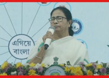Mamata Banerjee: বাস দুর্ঘটনায় নিহতদের পরিবারকে চাকরি, গাজলের সভা থেকে আর কী বললেন মমতা ?