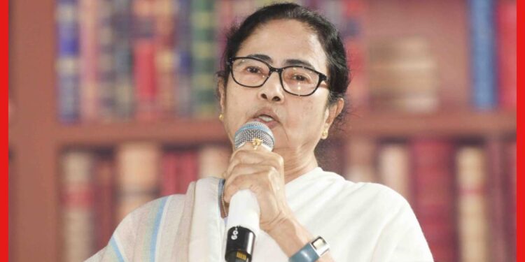 Mamata Banerjee: ‘কেউ ওদের সঙ্গে না থাকলেও আমি থাকব’, বার্তা মুখ্যমন্ত্রীর