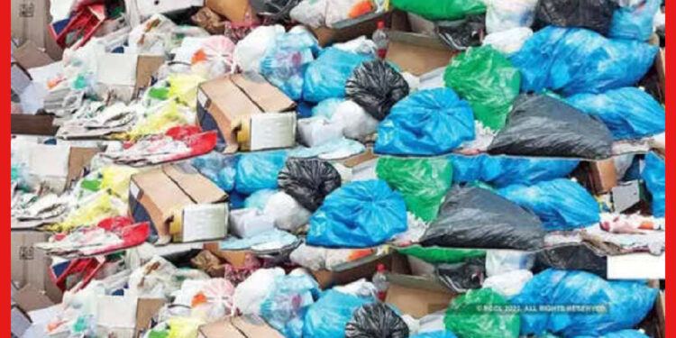 Recycling Plastic: প্লাস্টিক থেকে জ্বলবে আলো, নয়া উদ্যোগ রাজ্যের!
