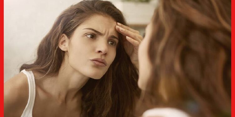 Aging Skin: বার্ধক্যের আগেই কপালে উঁকি বলিরেখার! ত্বকের খেয়াল রাখবে এসেনশিয়াল অয়েল