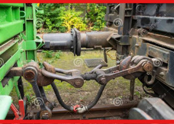 Train Screw Coupling: ট্রেনের বগি জোড়া ভয়ানক বিপ্পজনক কাজ! কীভাবে করা হয়?