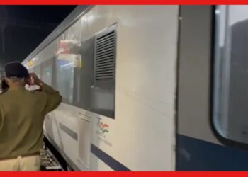 Vande Bharat Express : ফের আক্রান্ত বন্দে ভারত, পাথর-হামলায় আতঙ্কিত যাত্রীরা