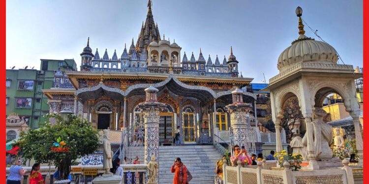 Pareshnath Jain Temple: মার্বেল আর কাঁচে সজ্জিত কলকাতায় প্রাচীন জৈন মন্দির, এখানে পাবেন শান্তির ছায়া
