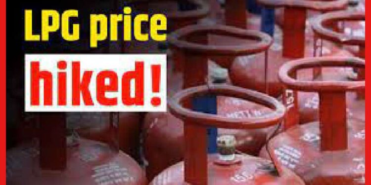 LPG Price Hike: বছর শুরুতেই বড় ধাক্কা, দাম বাড়ল এলপিজি গ্যাসের!