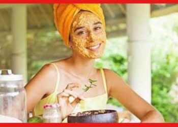 Besan Skincare Benefits: শীতের রূপচর্চায় ভরসা রাখছেন বেসনে? সামান্য ভুলে হতে পারে ক্ষতি
