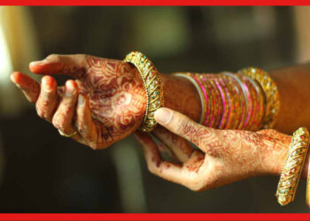 Bangles Of Women: মহিলাদের হাতের চুড়িতে বিরাজ করে বহু ধর্মীয় বিশ্বাস, জানুন আপনিও