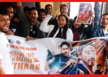 Pathaan: ‘পাঠান’ ম্যানিয়ায় বুঁদ গোটা দেশ, সিঙ্গেল ডে রেকর্ড গড়ার পথে শাহরুখের ছবি!