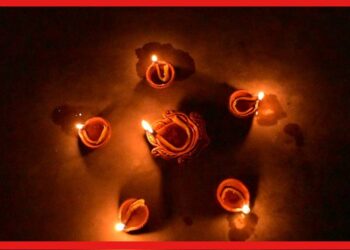 Puja Tips: দেবতার উদ্দেশ্যে প্রদীপ প্রজ্জ্বলনের সময় মাথায় রাখুন এই বিষয়গুলি, উন্নতি হবে প্রতি পদে