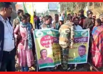 Rail Blocked in West Bengal: আদিবাসীদের একগুচ্ছ দাবিতে রাজ্য জুড়ে অবরোধ, কেন এমন পদক্ষেপ ?