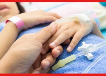 Cancer symptoms for children: ক্যানসারে আক্রান্ত হচ্ছে শিশুরা, লক্ষণগুলি মায়ের চোখ এড়িয়ে যাচ্ছে না তো ?