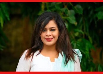Iman Chakraborty: ‘আমার দুর্গা বিসর্জন যায় না’, মাকে মনে করে আবেগপ্রবণ ইমন