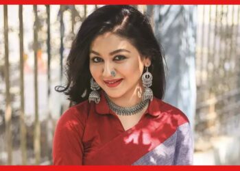 Jaya Ahsan: ‘কেন আমার পায়ে বেড়ি পরাতে চাইছেন?’ বিয়ে করা নিয়ে এ কী বললেন জয়া আহসান!