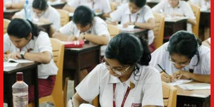 Madhyamik Examination: মাধ্যমিকের নজরদারিতে এবার ব্যবহার অ্যাপের, বড় চ্যালেঞ্জ পর্ষদের