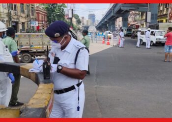 Kolkata Traffic: শুরু হতে চলেছে শহরের পথ নিরাপত্তা সপ্তাহ, জরিমানার বদলে মিলবে ‘পুরস্কার’!