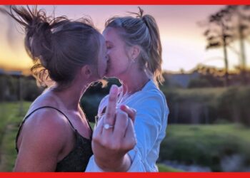 Danielle Wyatt: Danielle Wyatt: সমকামী বাগদান সারলেন ইংল্যান্ডের সুন্দরী ক্রিকেটার ড্যানি, প্রকাশ্যে ছবি