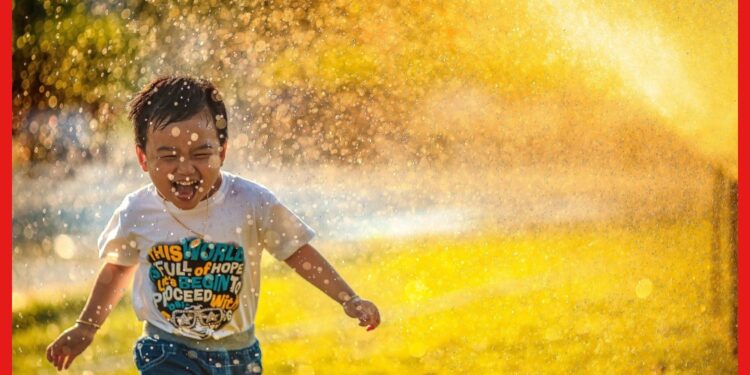 Child Care in Summer: অসহ্য গরমে জলশূন্য হয়ে পড়ছে শিশুর শরীর! বাড়িতে কীভাবে সুস্থ রাখবেন?